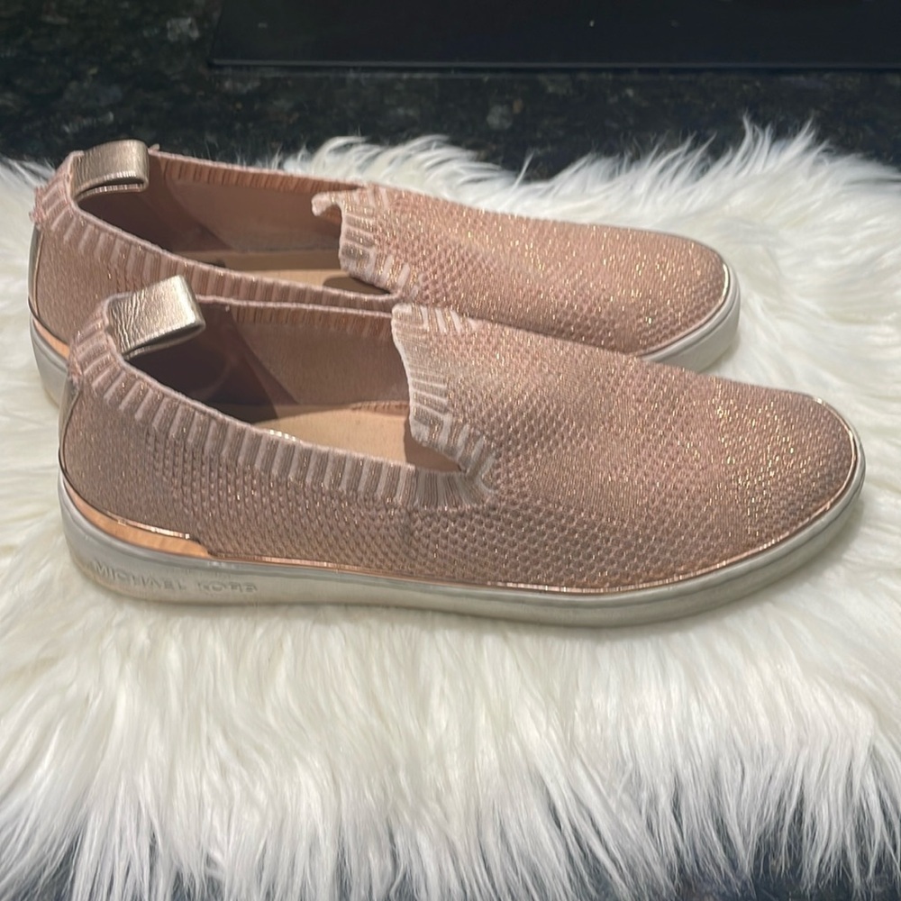 Michaels Kors slip on shoes zise 11 color light pink
